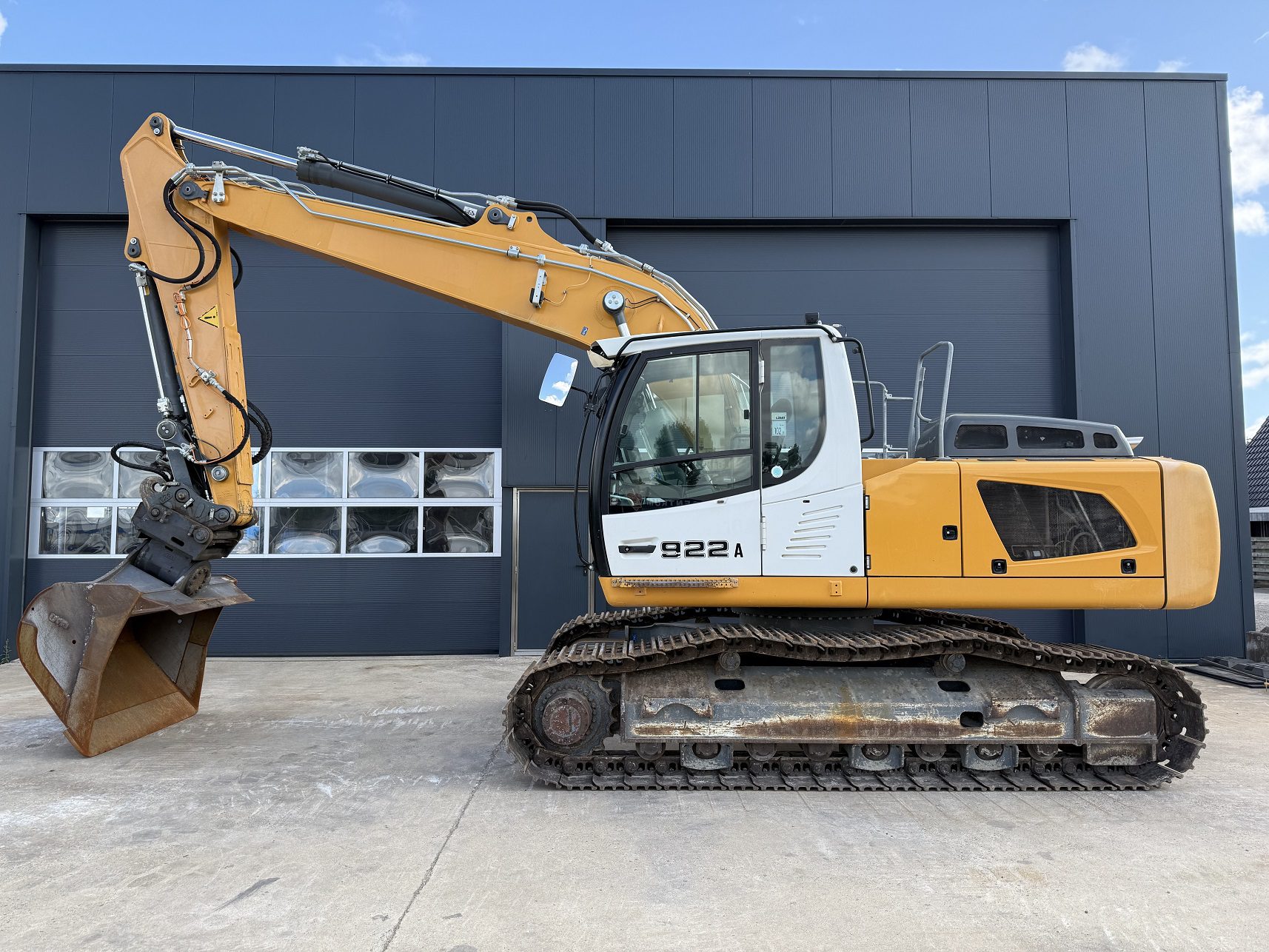 Liebherr R922 LC (30)