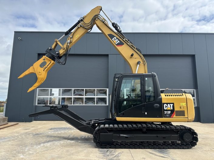 CAT 313 autodismantler (2)