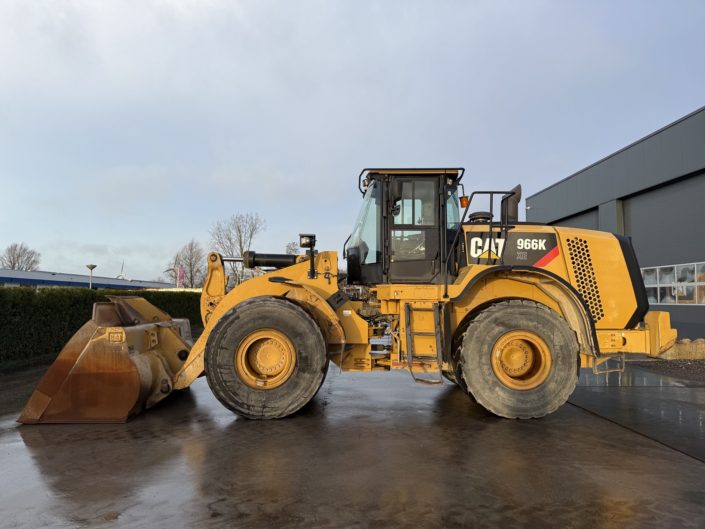 Caterpillar 966K (6)