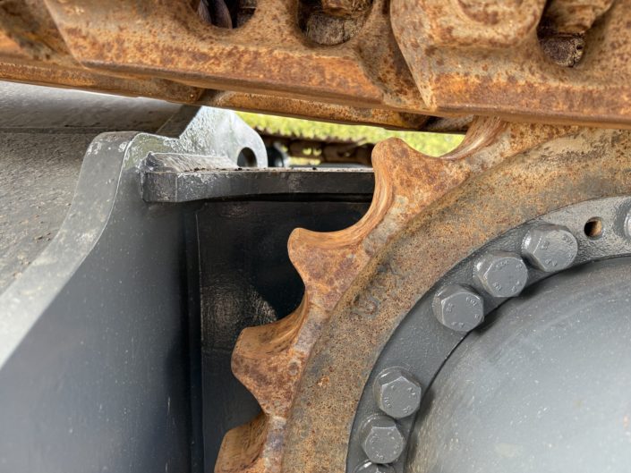 Liebherr R922LC car dismantler (14)