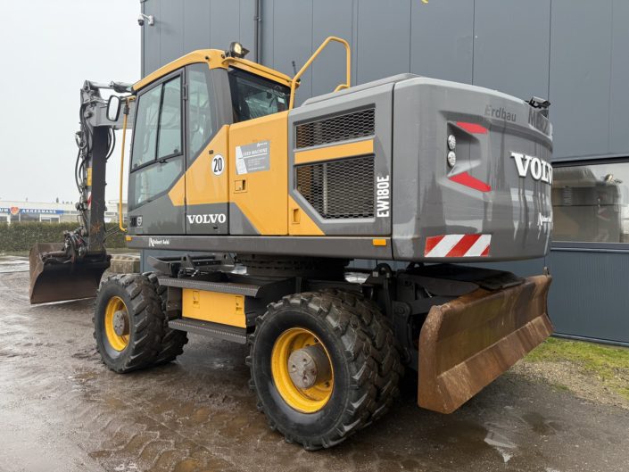 VOLVO EW180E (10)