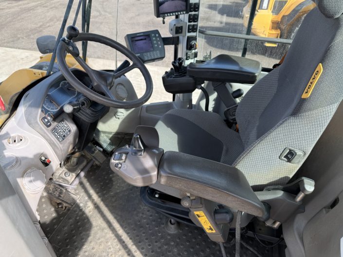 VOLVO L180H 2014 (13)