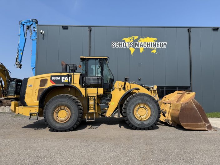 CATERPILLAR 980M (1)