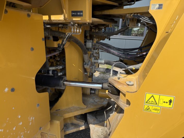 CATERPILLAR 980M (17)